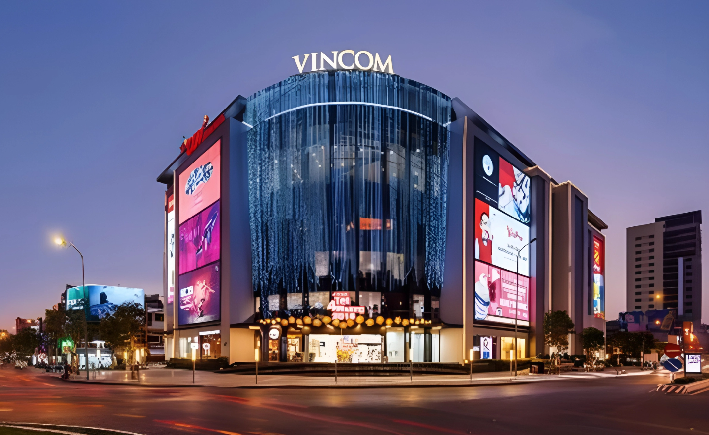 Công ty Cổ phần Vincom Retail (VRE): Thách thức trong ngắn hạn nhưng triển vọng tươi sáng trong dài hạn