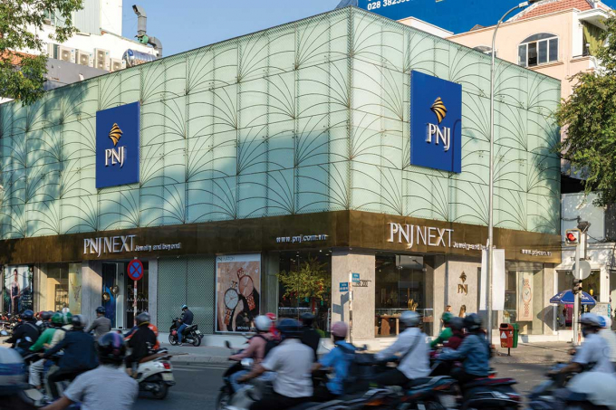 CTCP Vàng bạc Đá quý Phú Nhuận (PNJ): Định giá rẻ dẫn dắt cơ hội phục hồi