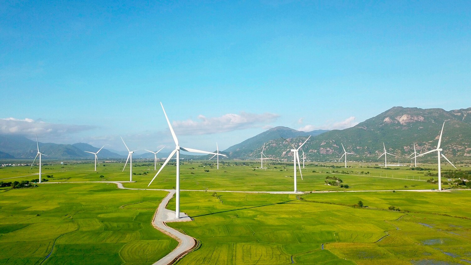 CTCP Điện Gia Lai (GEG): Lãi suất tăng làm giảm lợi nhuận, hạ khuyến nghị xuống Tăng tỷ trọng 