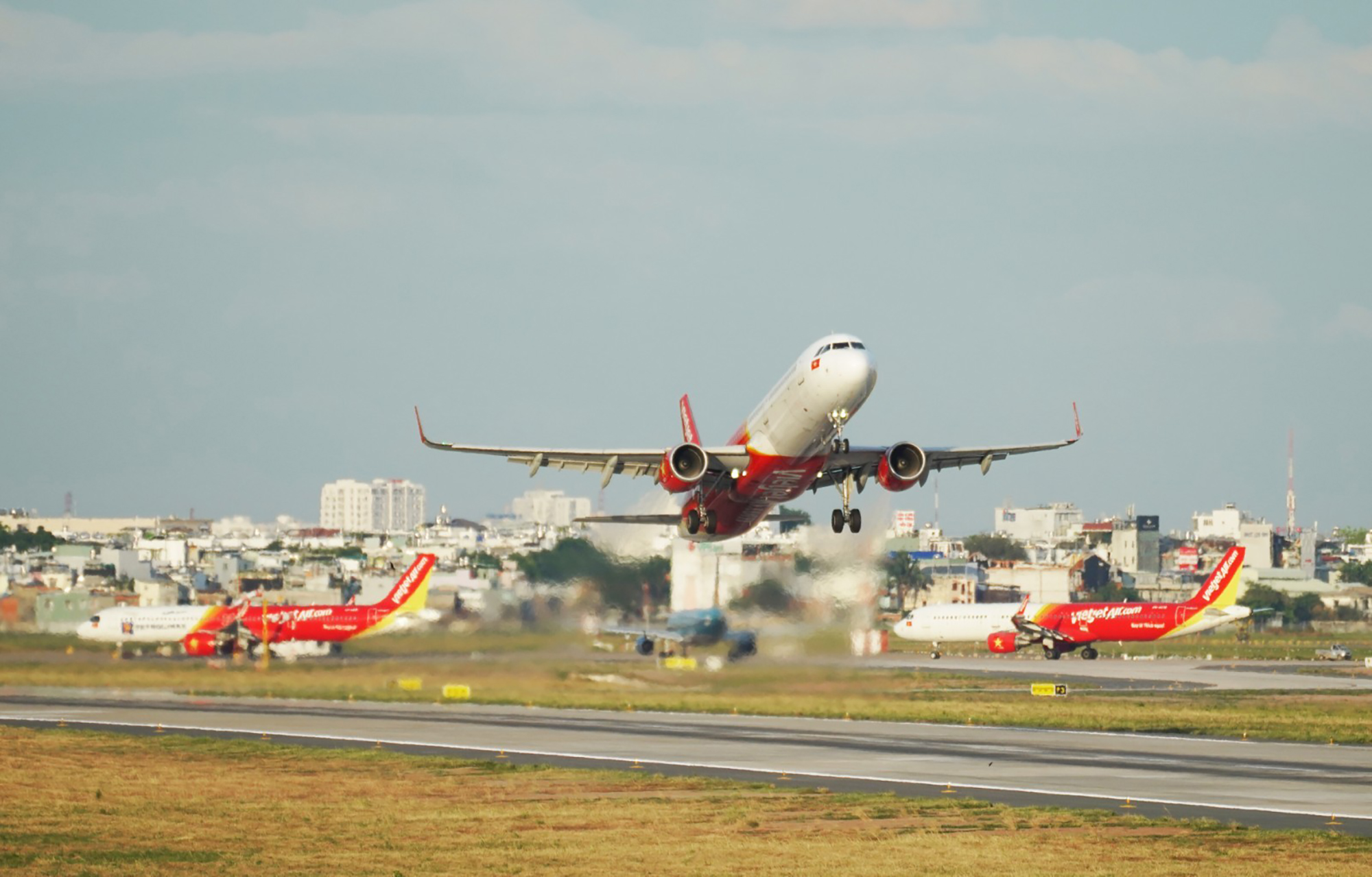 CTCP Hàng không VietJet (VJC): Mảng vận tải quốc tế dẫn dắt đà phục hồi lợi nhuận