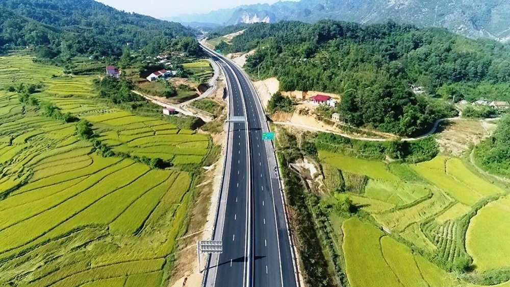 CTCP Đầu tư Hạ tầng Giao thông Đèo Cả (HHV): Nhu cầu đi lại tăng cao do du lịch phục hồi mang về nguồn thu lớn cho các trạm BOT